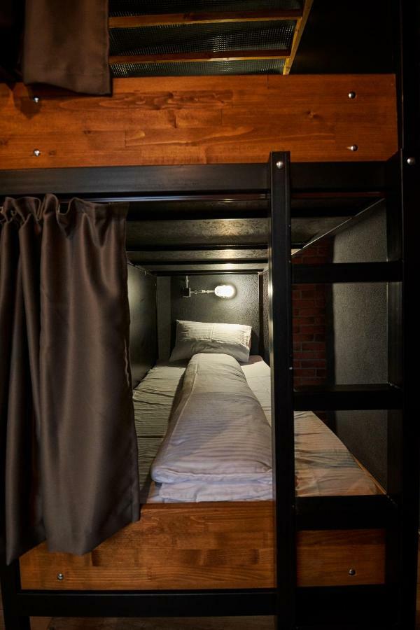 براشوف Bed Stage Hostel المظهر الخارجي الصورة